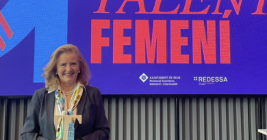 La professora de l’Ins Baix Camp Blanca Cabré és guardonada amb el Reconeixement al Talent Femení